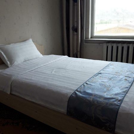 Bulbul Jamak Travel Hostel Olgii Ngoại thất bức ảnh